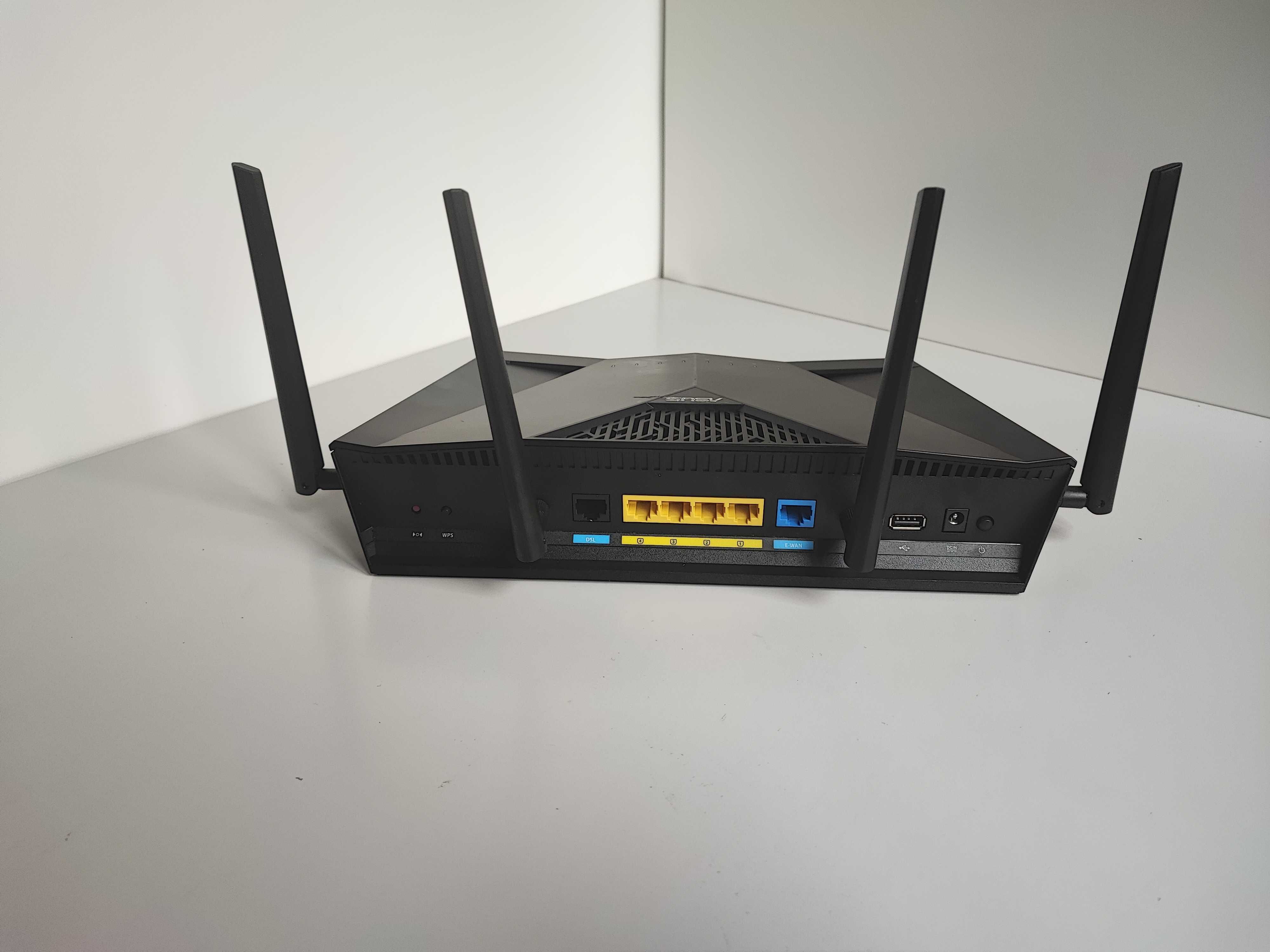 Бездротовий маршрутизатор (роутер) Asus DSL-AC88U