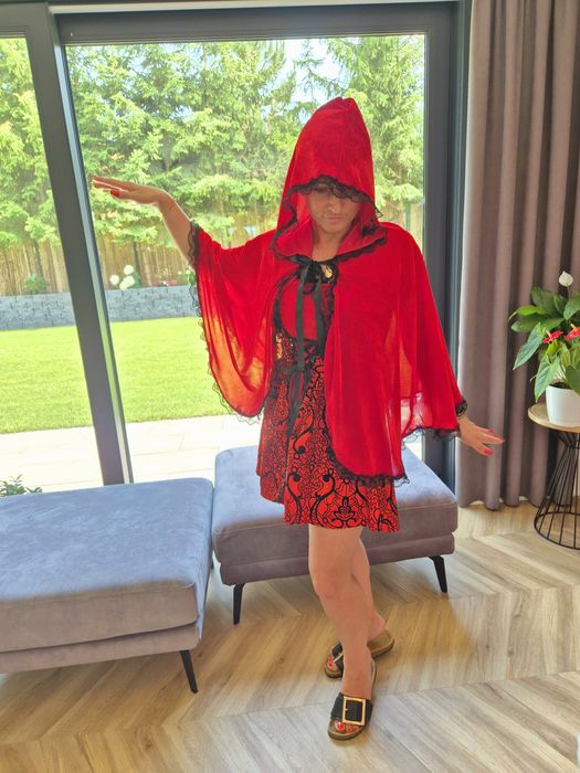 Strój,przebranie Czerwony Kapturek