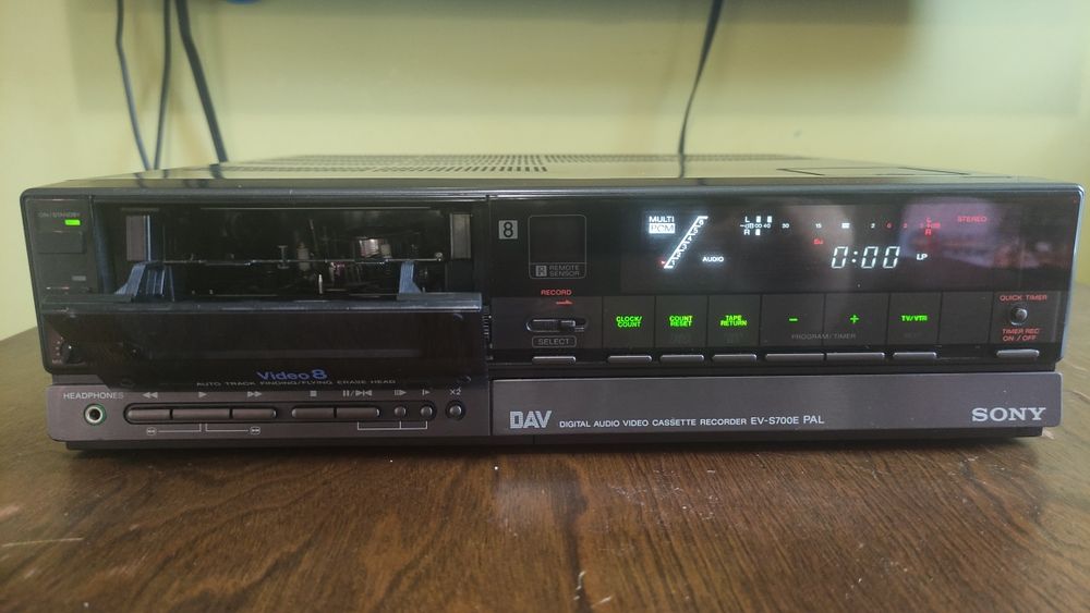 Sony EV-S700E PAL, DAV Digital Audio