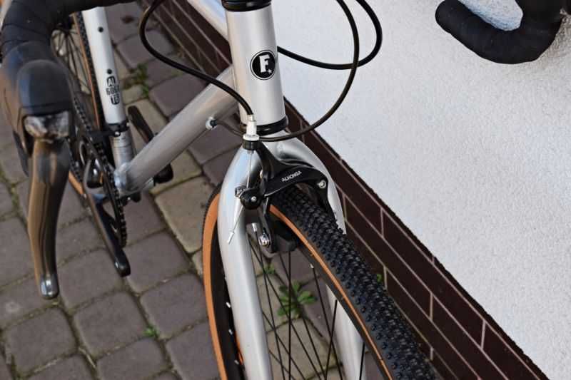 Nowy Gravel FIXIE FLOATER RACE 8S Shimano SORA 60CM Wyprzedaż - 30% XL