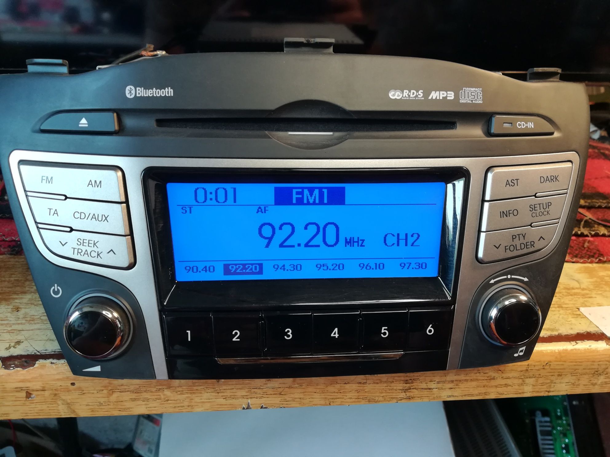 Radio Hyundai a-200 elebansc MP3 Bluetooth