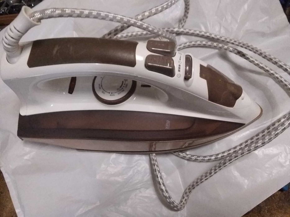 Утюг Vitek керамический