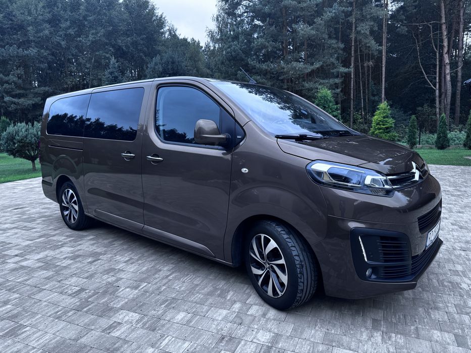 Wynajem busa 9-cio osobowy