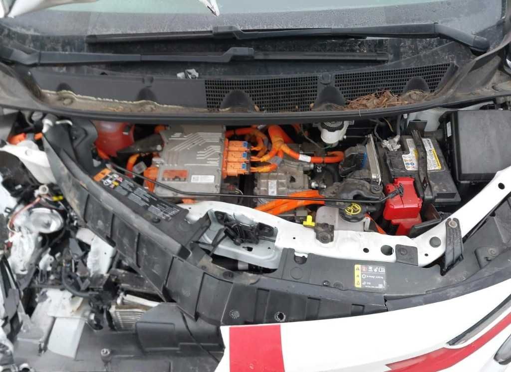 Розбірка Chevrolet Bolt EV 2023, батарея, фара, капот, двері, крило