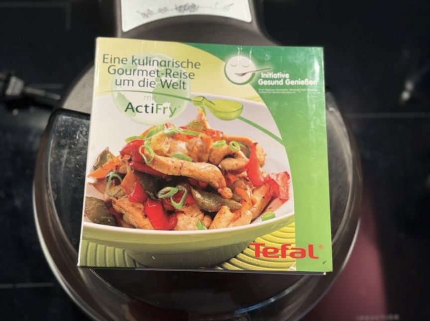 Аэрофритюрница Tefal Actifry