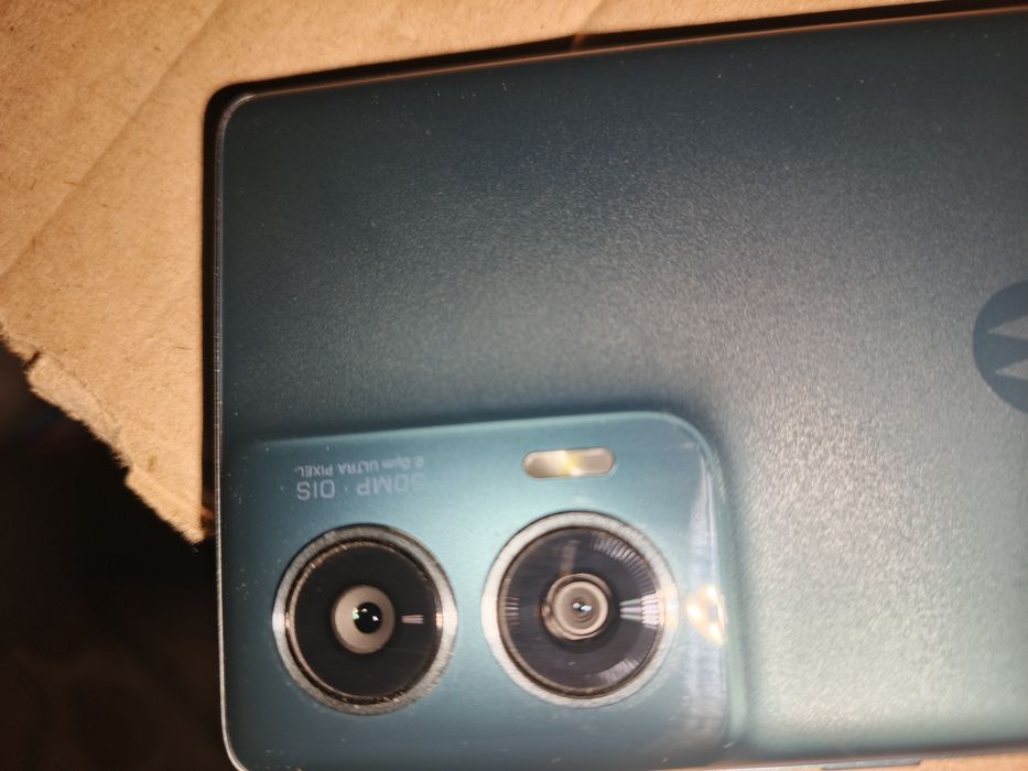 Телефон Motorola edge 50 fusion  12/512