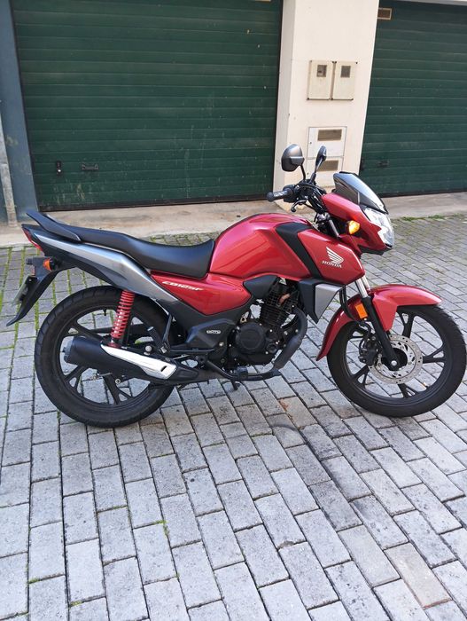 Honda Cb125f impecável