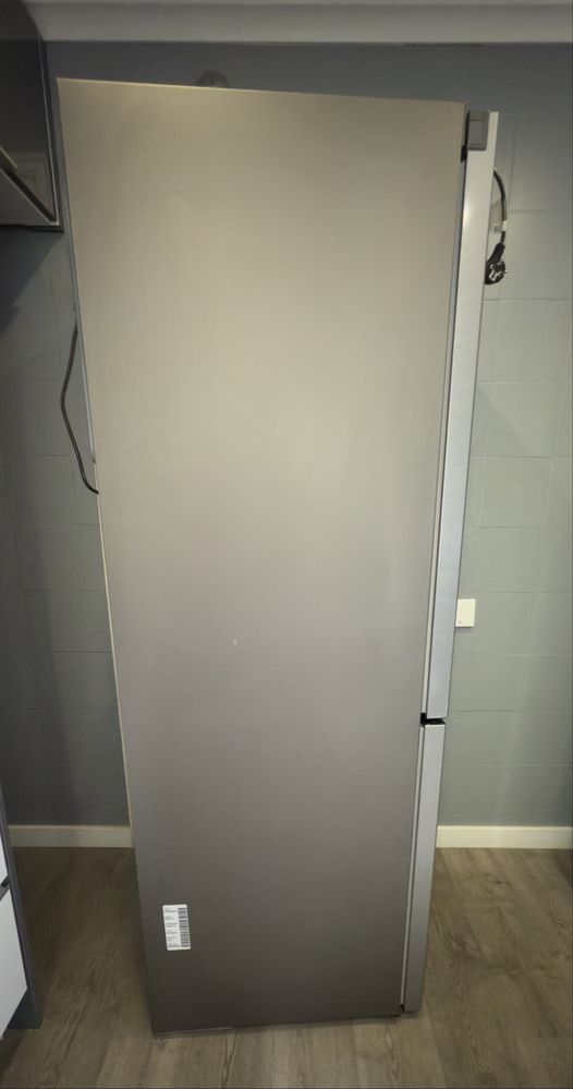 Frigorífico Combinado SAMSUNG No Frost - 178 cm - 290 L - Inox
