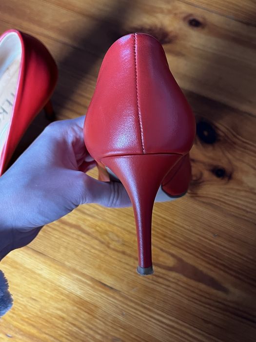 Szpilki czerwone Rylko 38,5