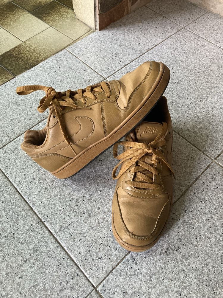 Sapatilha nike em bom estado