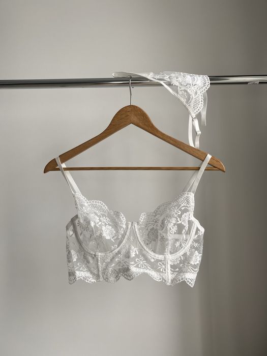 Мереживний комплект нижня білизна трусики бюст корсет труси набір