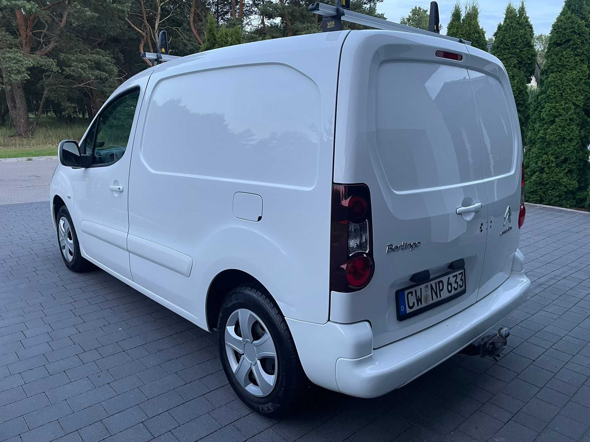 Citroen Berlingo Niveau B L1 - 3 os.- Automat- Klima- Navi- BDB Stan!