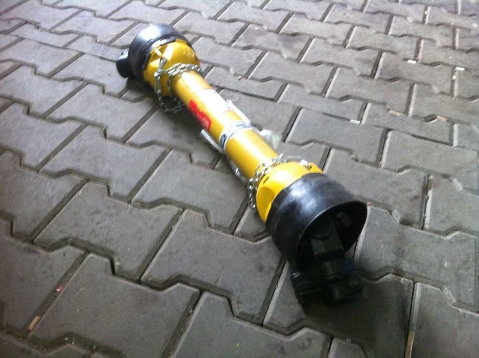 Карданний вал, кардан оприскувача лійки копалки фрези косарки Польща