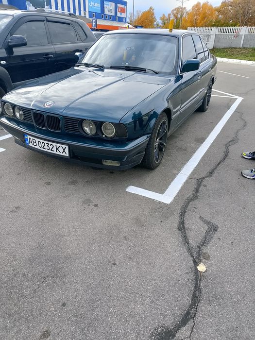 Продам BMW E34 2.5 бенз