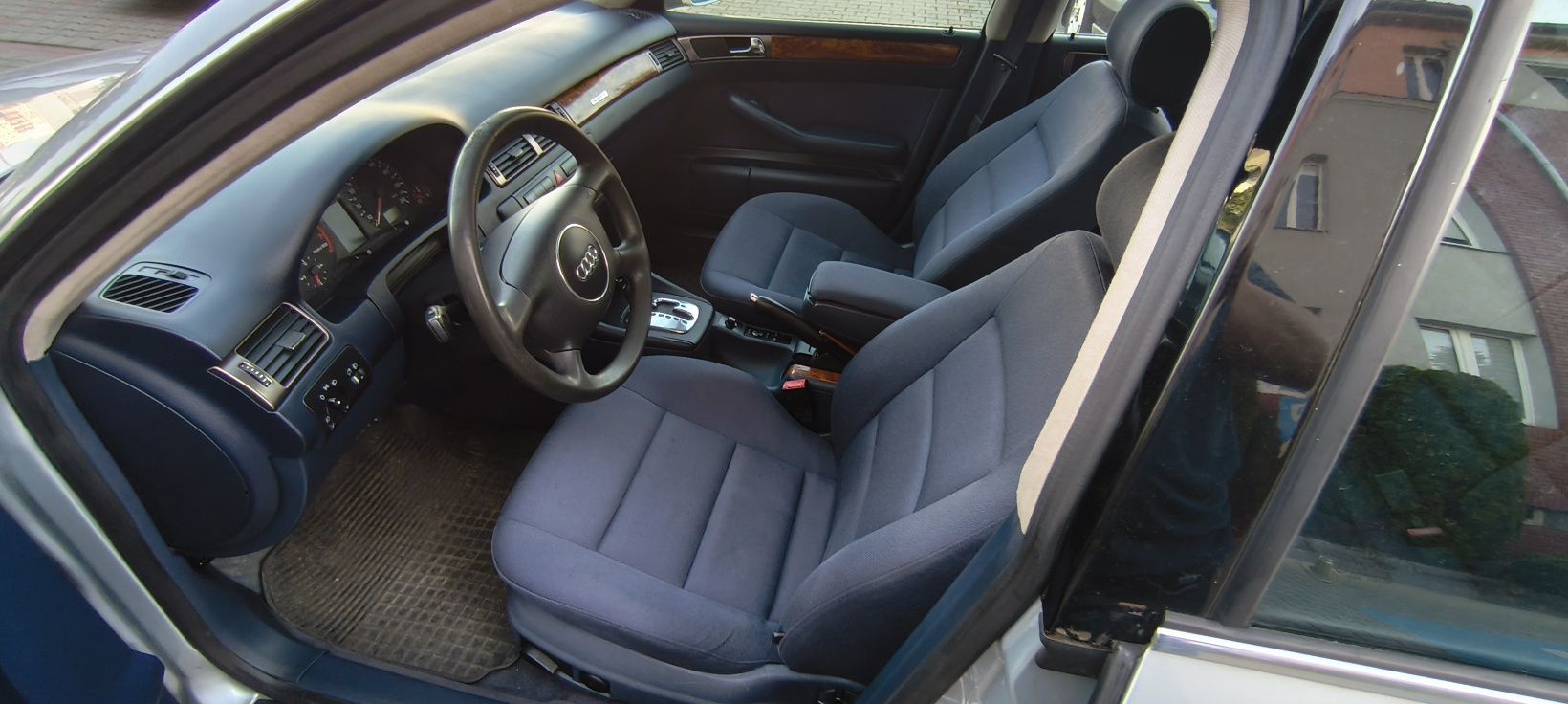 Audi A6 C5 sedan 2.4 B +LPG Automat