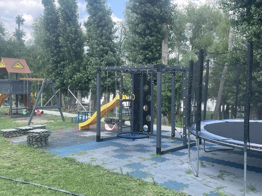 Оренда будинку у базі відпочинку OTVES на березі Дністра.