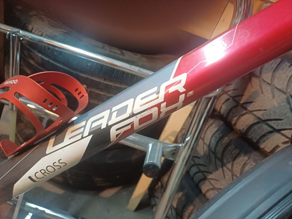 Rower szosowo-turystyczny Leader Fox Cross 4 CV AVAY