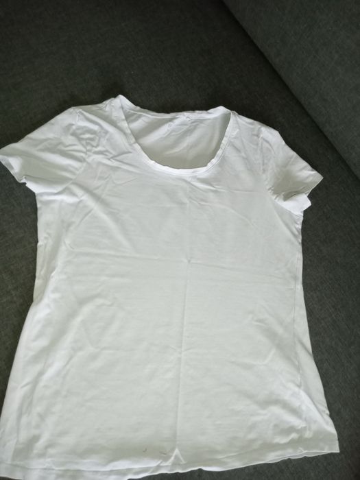 Футболки жіночі б/у,в гарному стані,. Ціна,-50грн за 1 шт