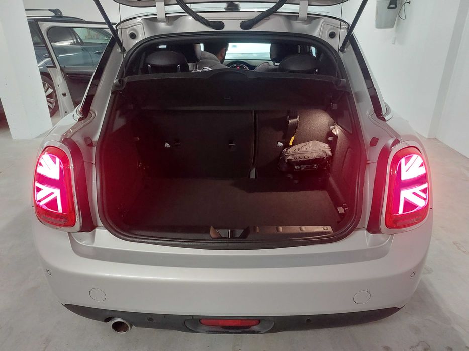 Mini Cooper D 5 Portas