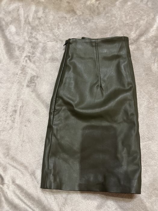 Гарна спідниця HM