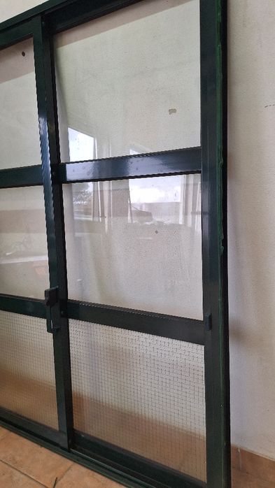 Janelas e porta de aluminio