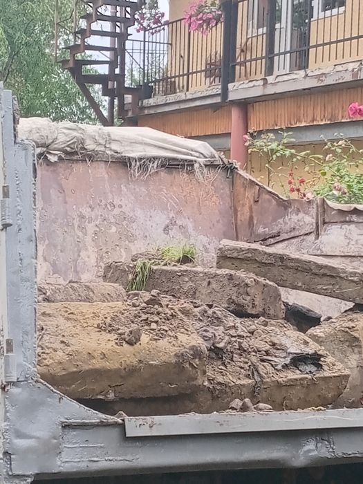 Вивіз смття бус .зіл. камаз