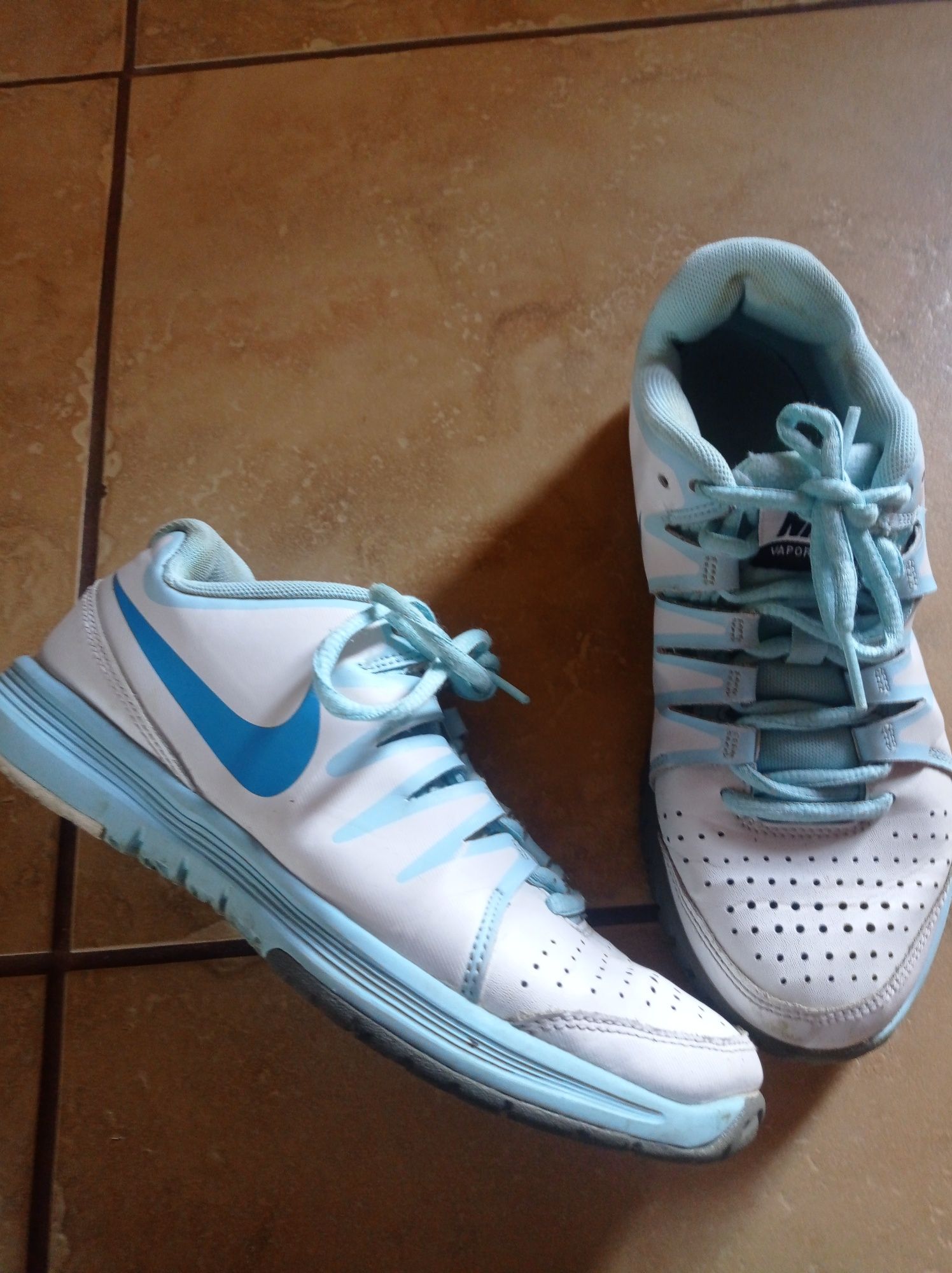 Buty Nike rozmiar 37