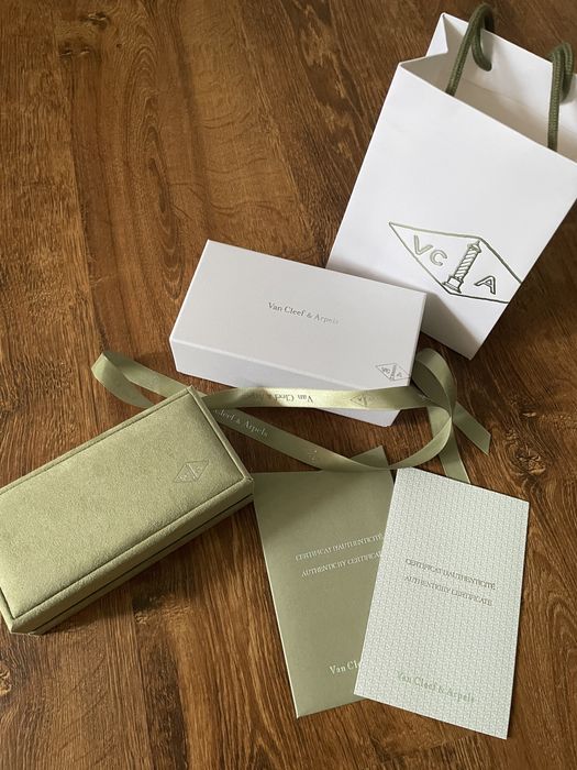 Упаковка коробка люкс Van Cleef Ван Клиф под браслет