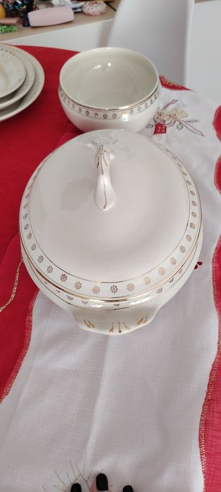 Serviço de jantar loiça de Sacavém