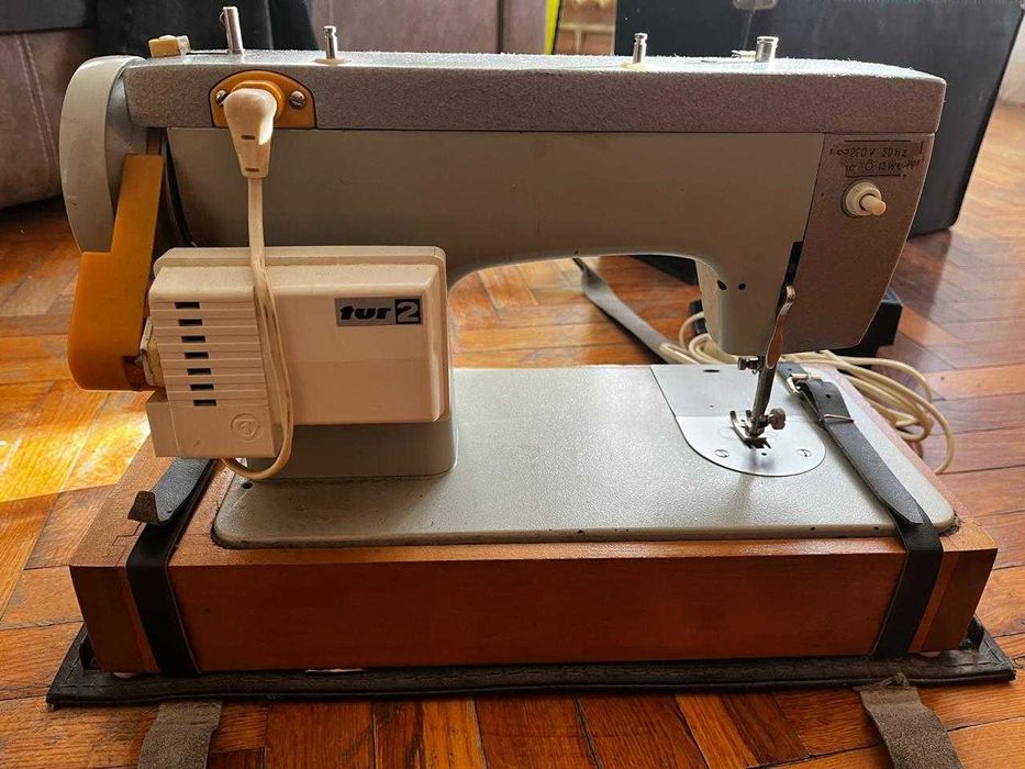 продам швейну машинку Чайка 132-М