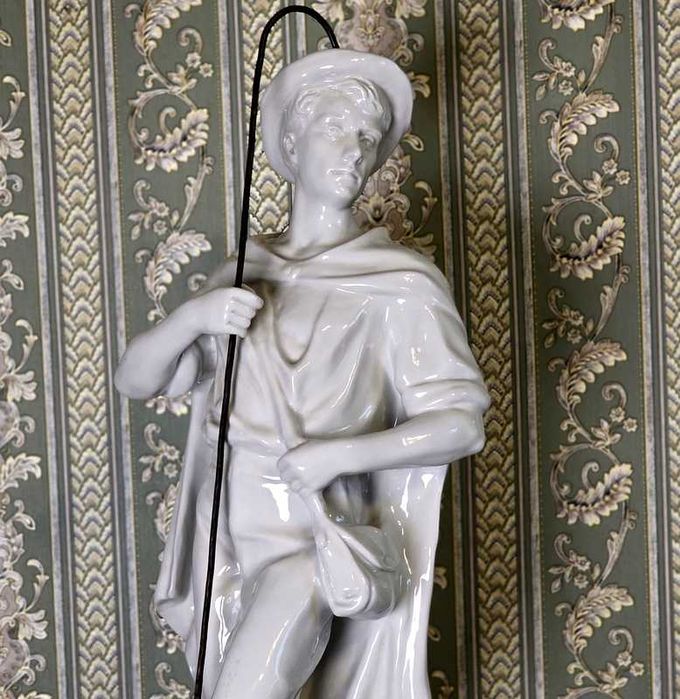 Duża porcelanowa figura pasterza - Royal Dux Czechosłowacja lata 70-te