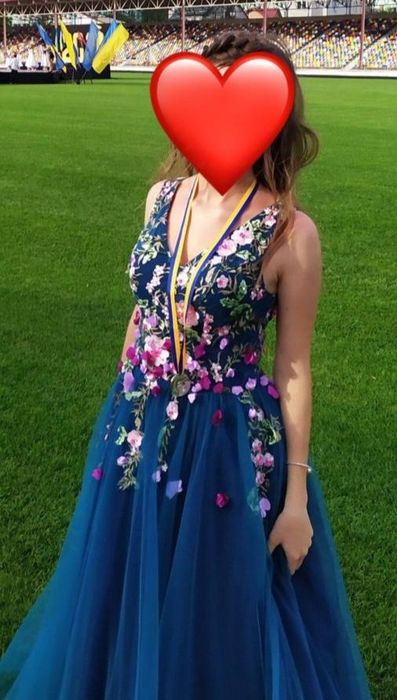 Плаття для урочистої події