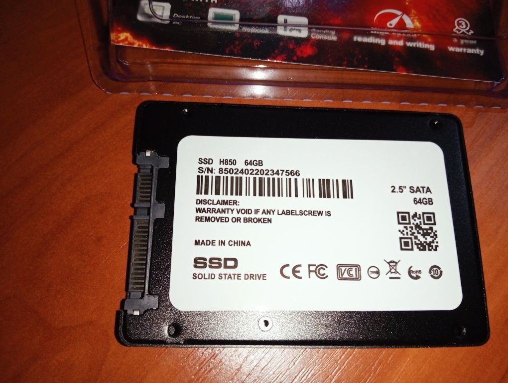 2.5 SSD 64G Somnambulist