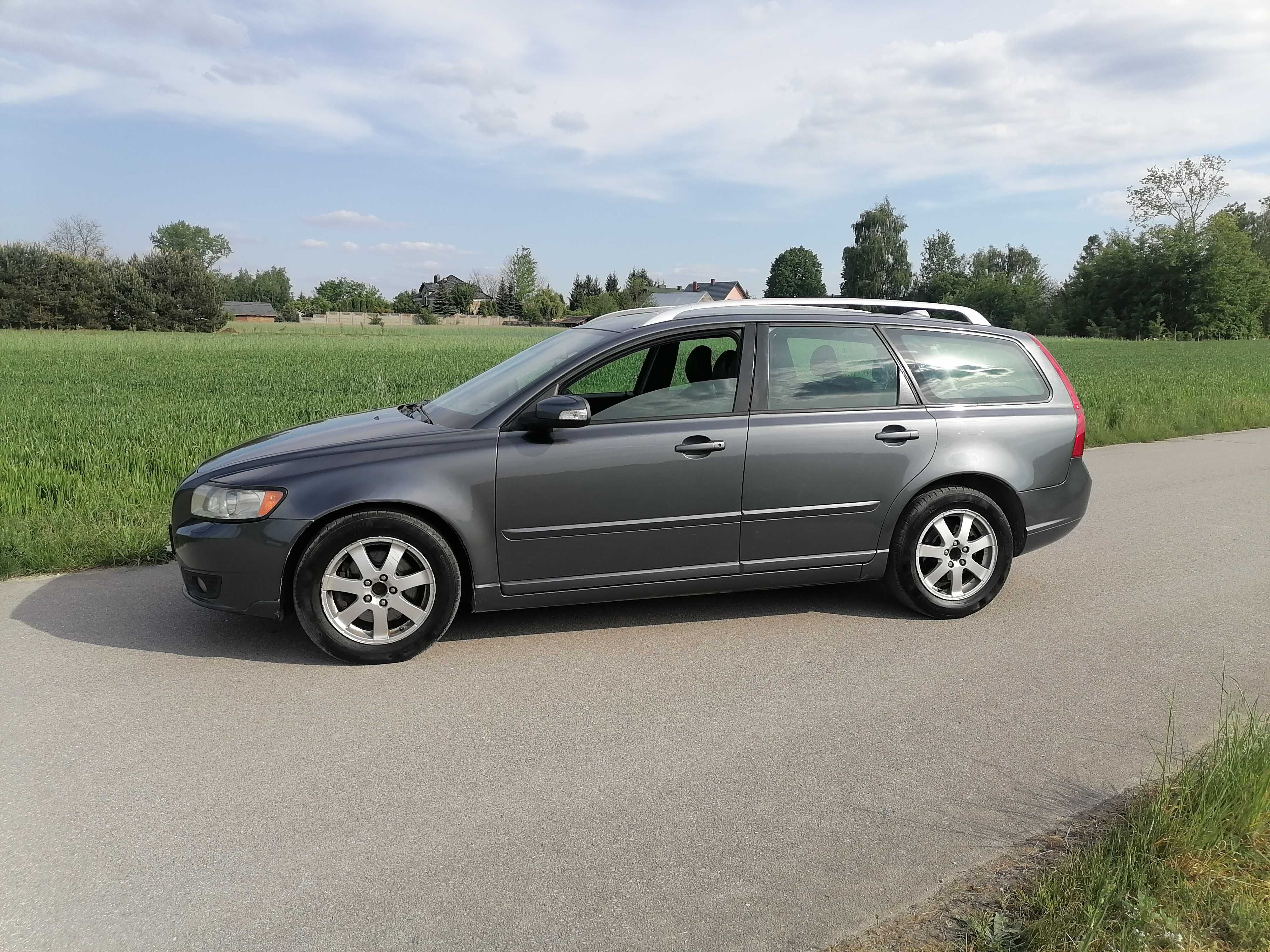 Volvo v50 lift z 2008r sil 2,0d wyposazony