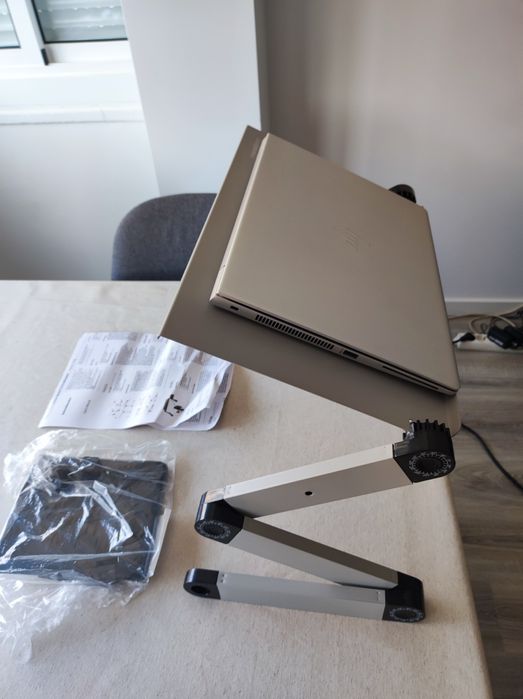 Suporte adaptável para computador