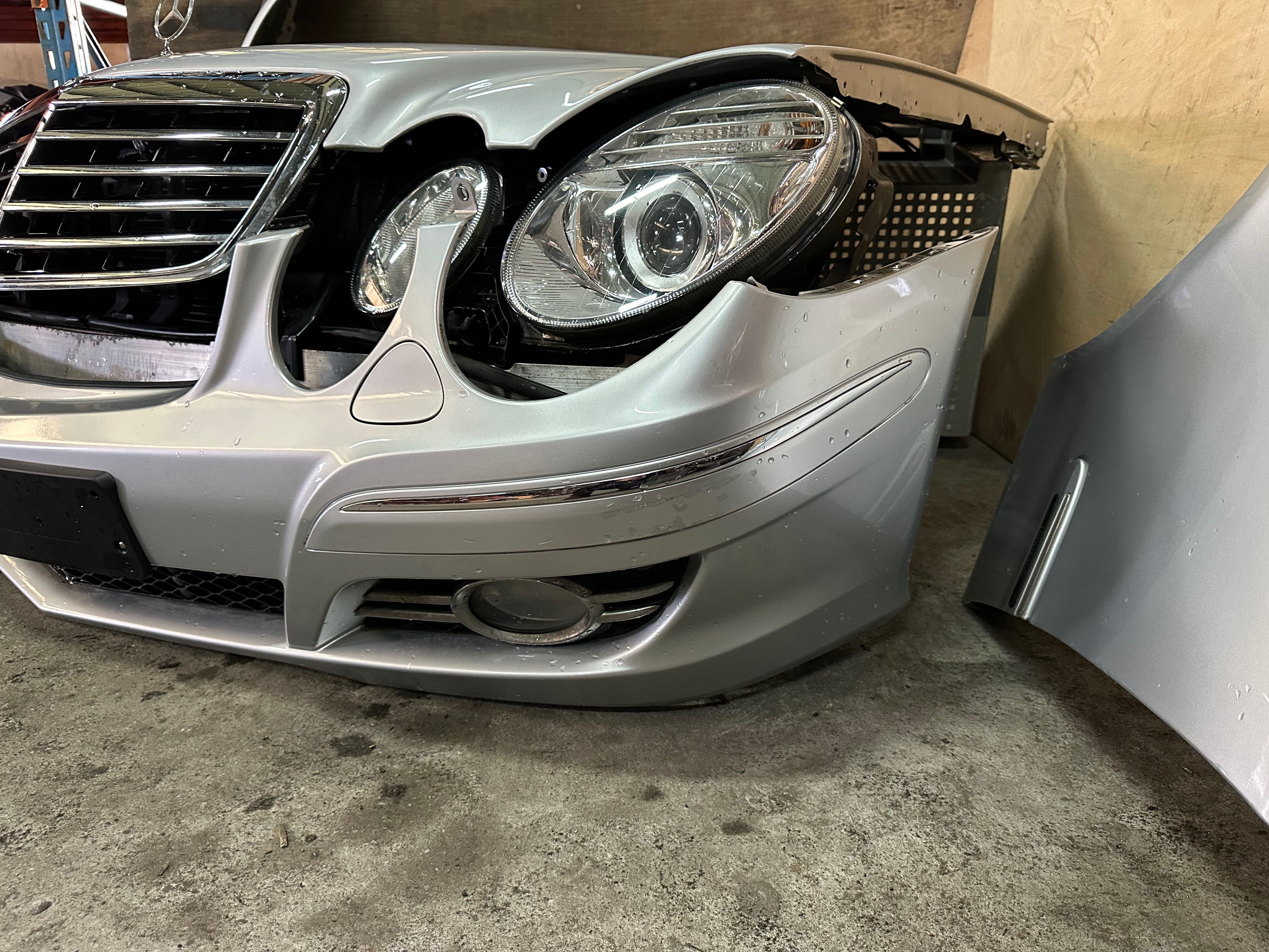 Frente completa com faróis xenon Mercedes W211 E220 MARETIAL ORIGINAL