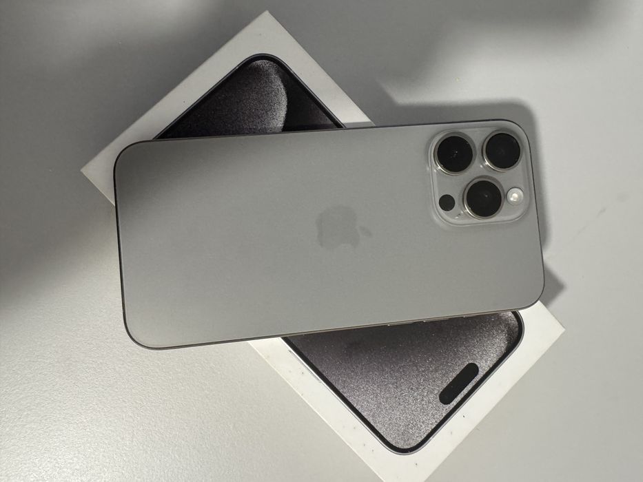Iphone 15 pro max 256g