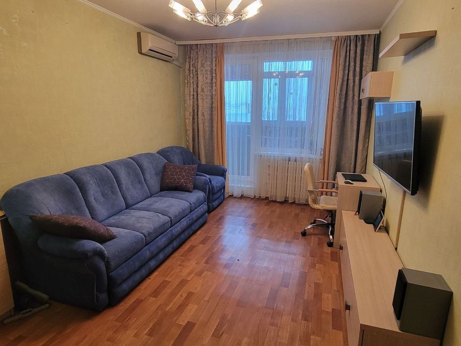 Продам 3х кімнатну квартиру. м. СПОРТИВНА, Колегіум.