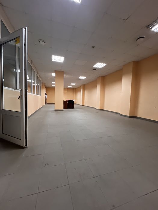 Здається в оренду комерційне приміщення в центрі Івано-Франківська