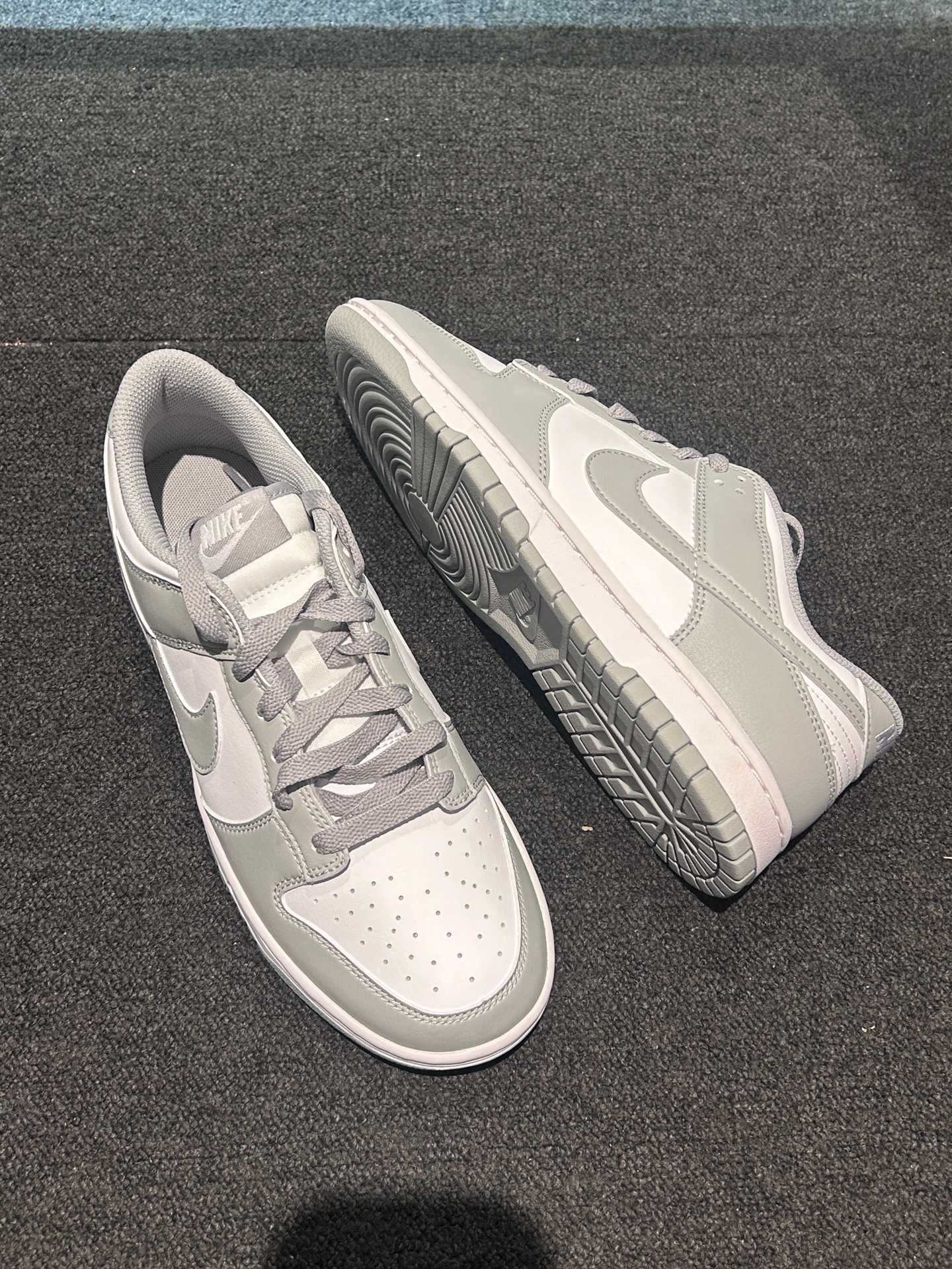 Nike_Dunk_Low_Grey Fog_unisex_Obuwie sportowe R.37.5