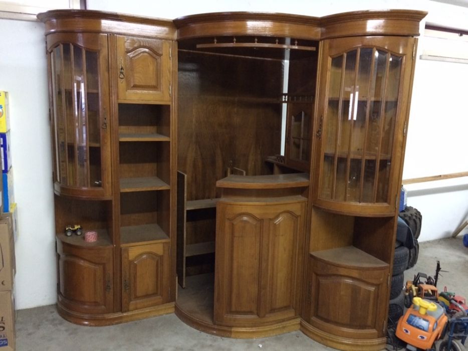 Bar em madeira usado