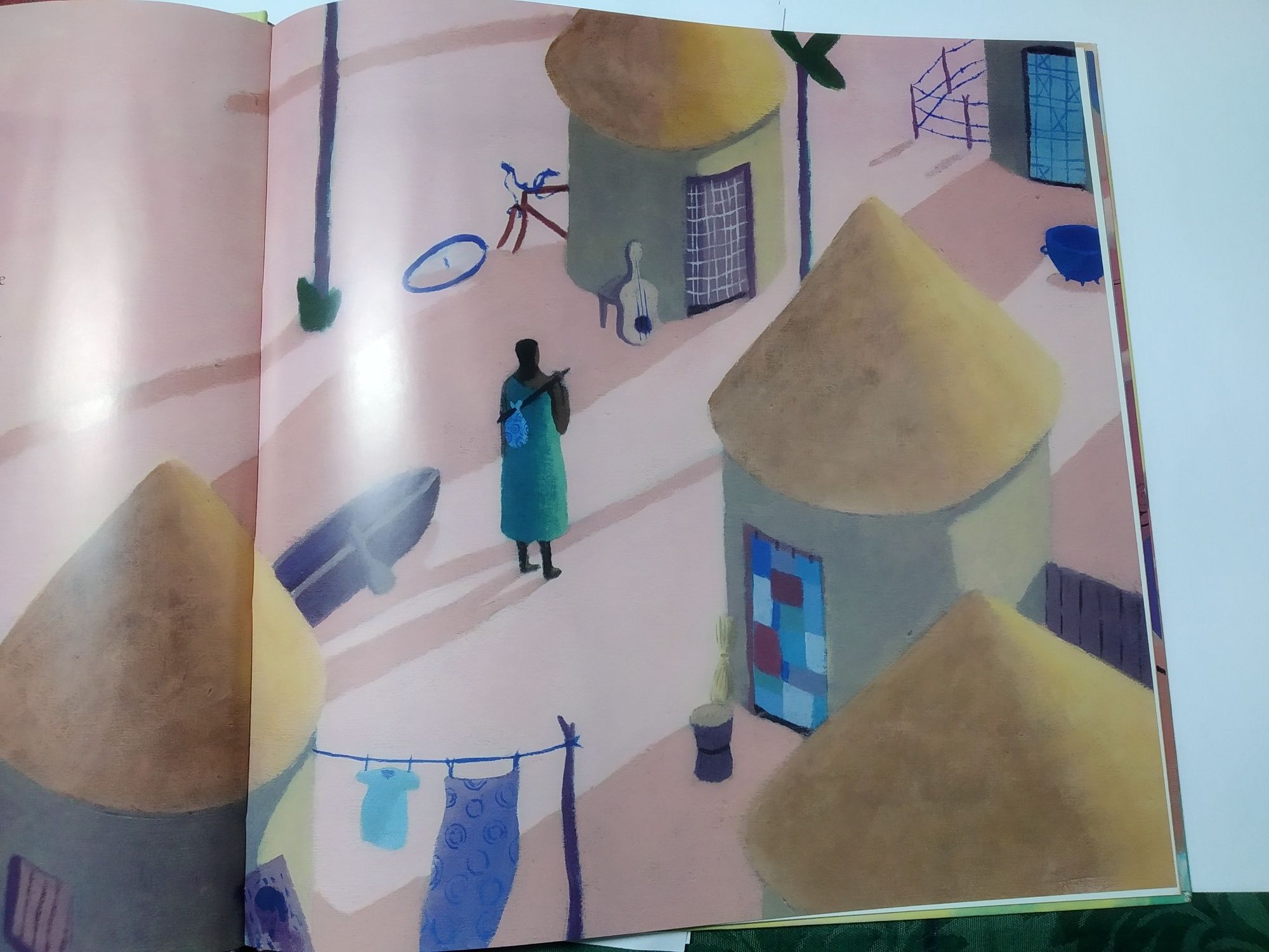 Livro "A viagem de Djuku" de Alain Corbel NOVO