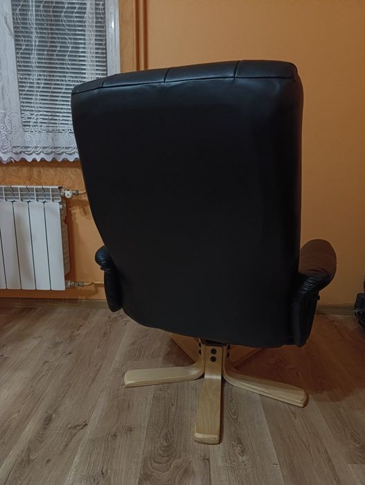 Fotel z eko skóry