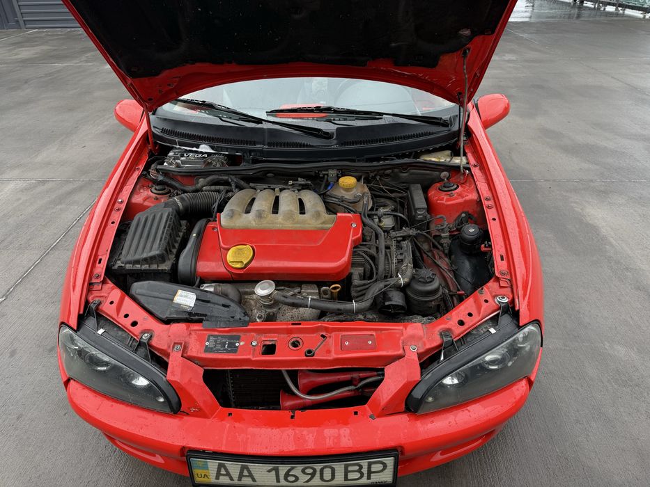 Opel Tigra 1.4 , 1995 року