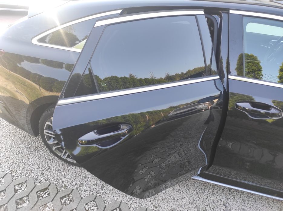 Kia Proceed 3 III drzwi prawy tył kolor 1K czarne