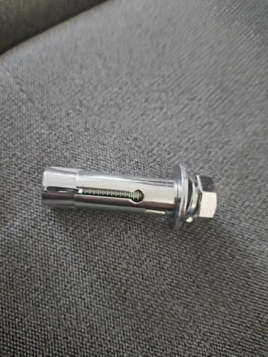 Sprzedam kotwy montażowe