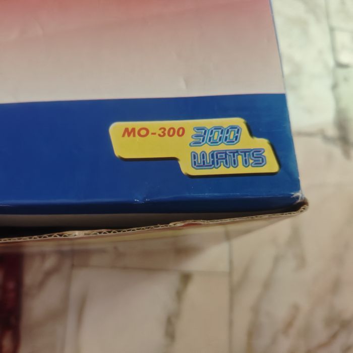 Mini forno 300w dentro da caixa