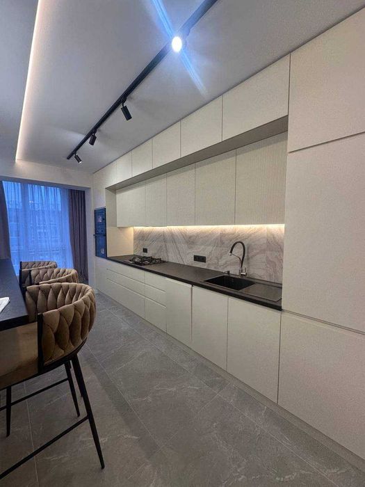 Продаж 2 к.квартири - комплектація "під ключ"!