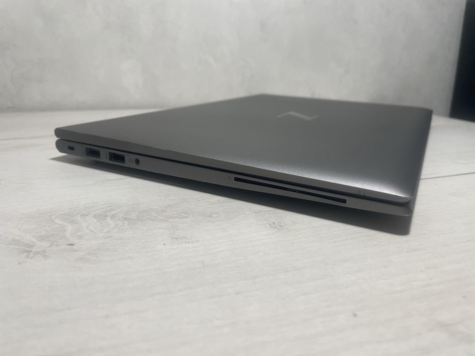 МЕТАЛЕВИЙ HP ZBook Firefly 14 G8 i5-1135g7 16GB/256GB SSD FullHD IPS