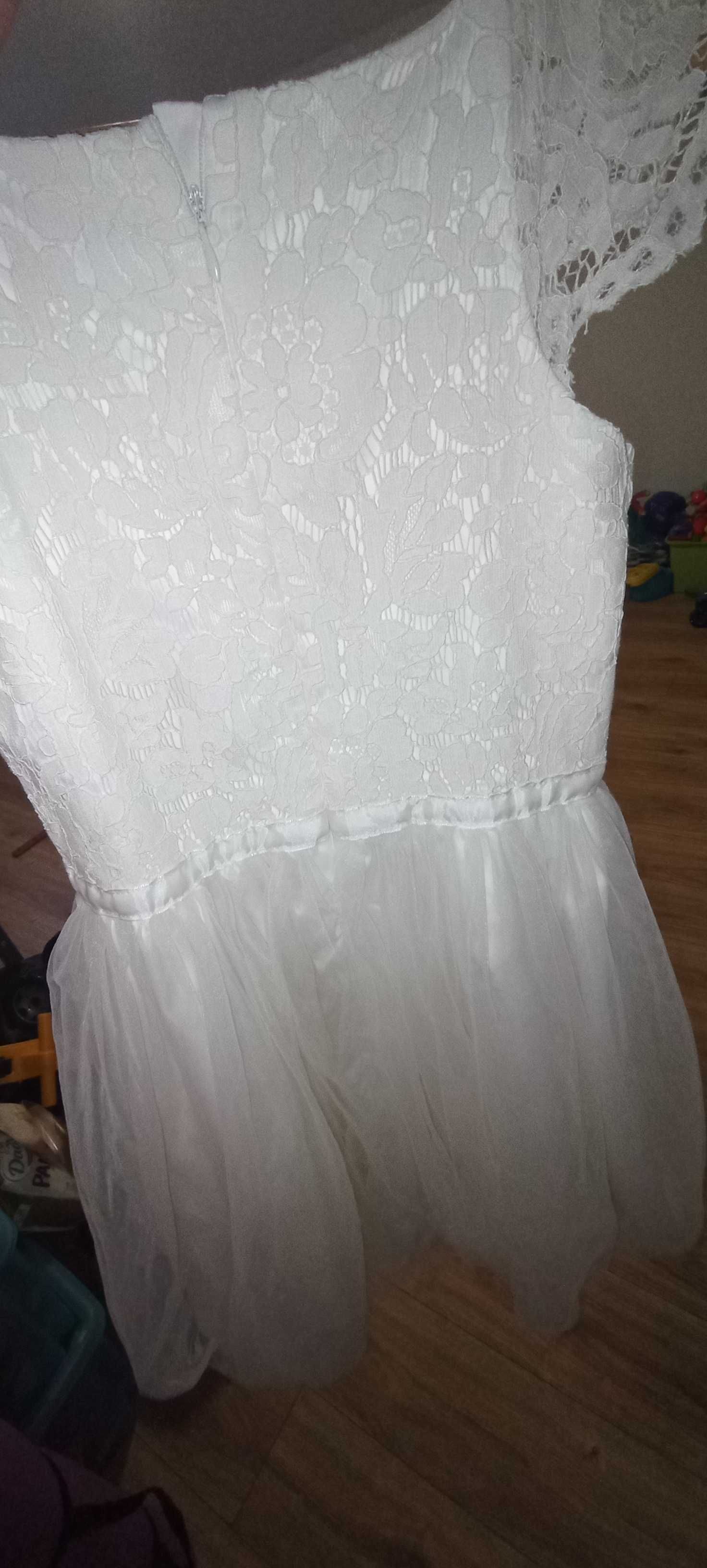 Sukienka biała 140